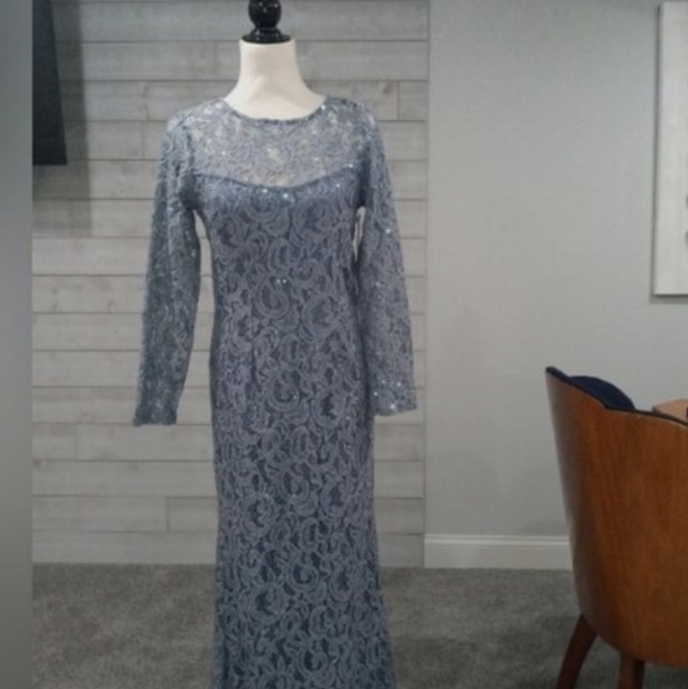 NWT! MARINA Elegant Blue Lace Evening Gown (M) MSRP $150 - Picture 5 of 9